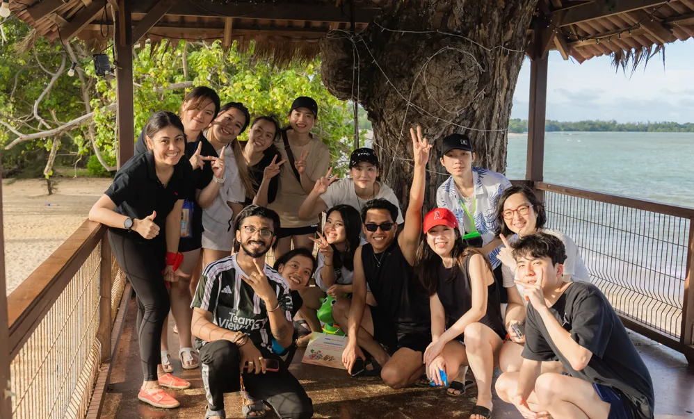 【日本語対応カスタマーサポート】語学力不問・渡航費支給・完全週休二日制